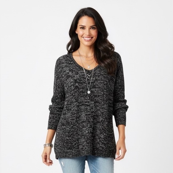 Knit Set Collection Sweaters - Knit Set | Women's Black and Grey Knit Sweater with Two Front Pockets